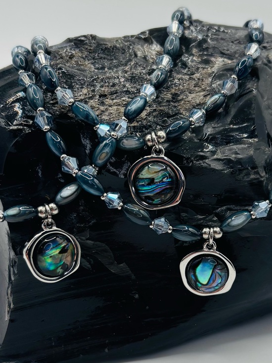 Jewelry - *ANKLET* S. Steel Abalone & Blue Black Shell with Blue Crystal Stretchy Anklet